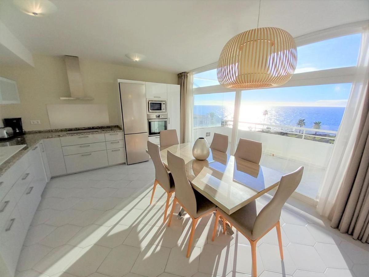 Miraflores Beachfront Penthouse Sitio de Calahonda エクステリア 写真
